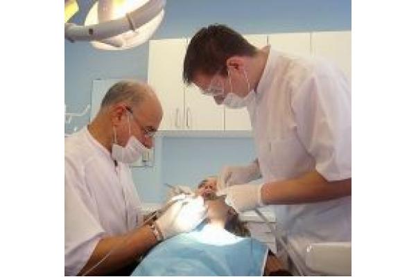 Clinica Implant & Esthetic Center - iec4.jpg