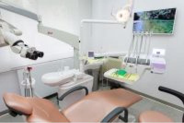 LLL Dental - IMG_6100.jpg