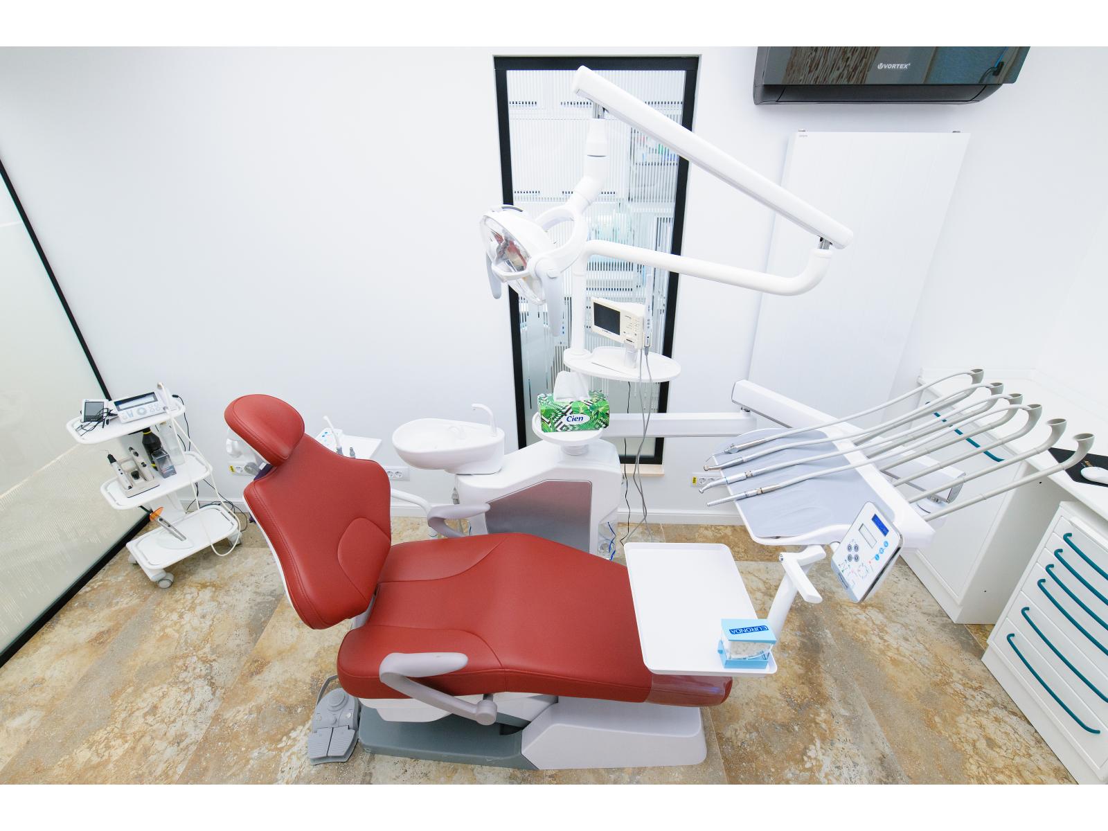 Centrul de implantologie MARIODENT - by-BT-12.jpg