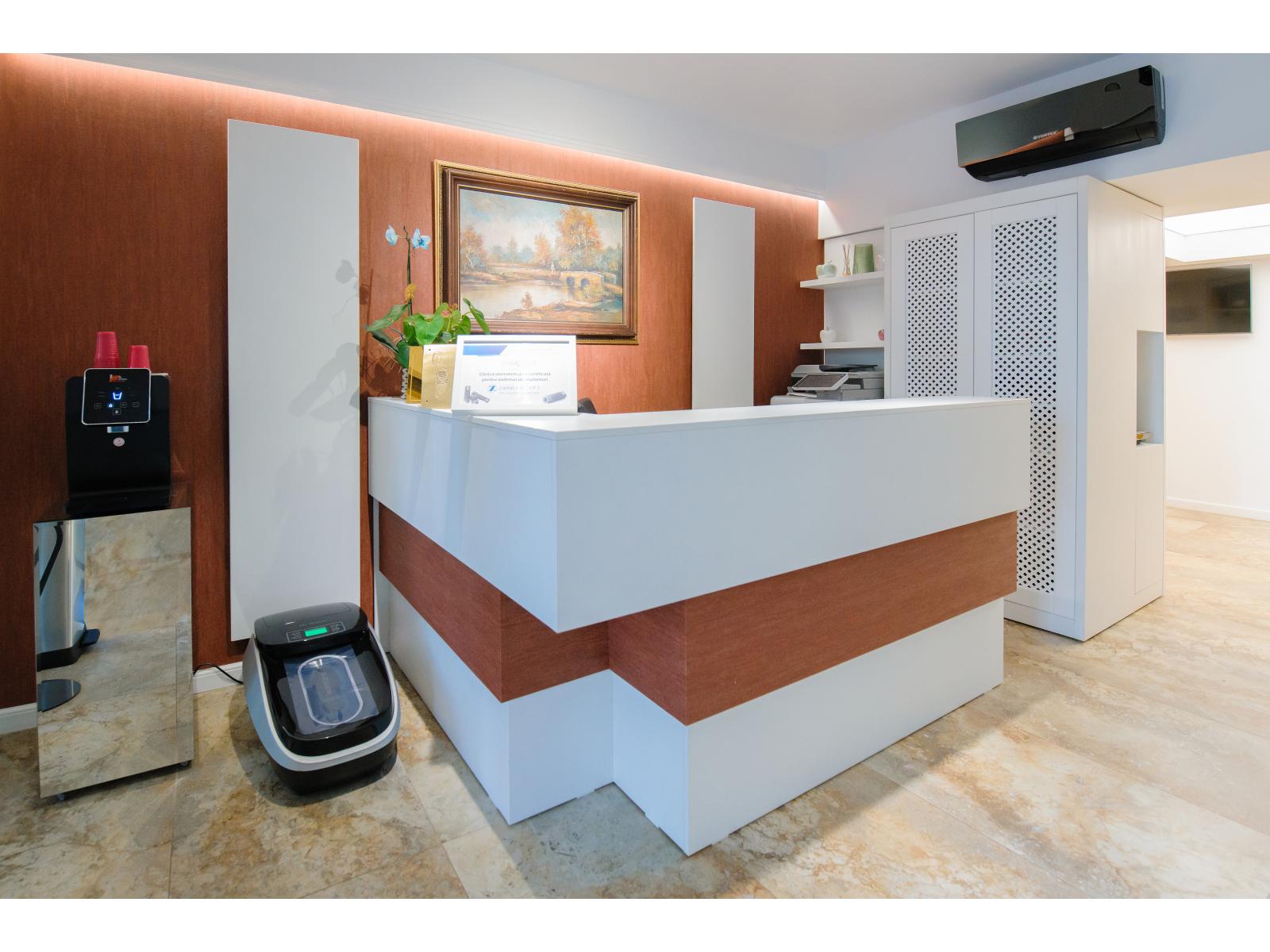 Centrul de implantologie MARIODENT - by-BT-23.jpg