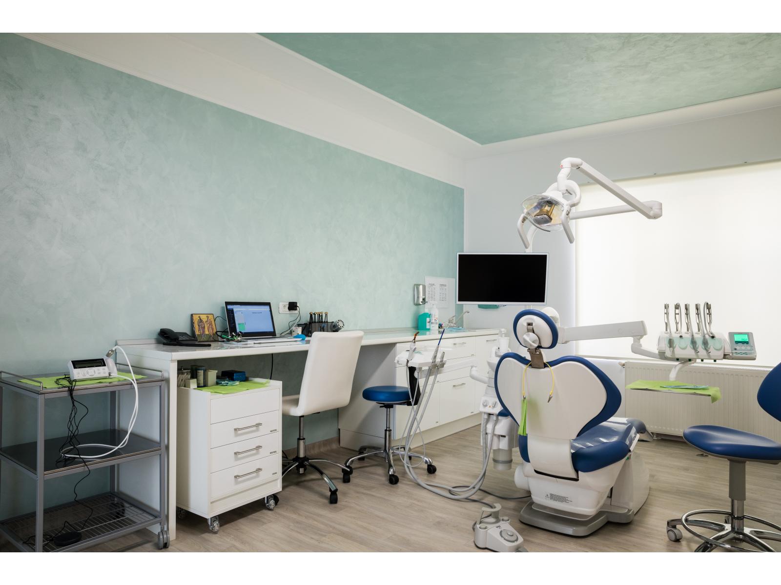 Dental Elite Brasov - dental_elite_daniel_ceapa469.JPG