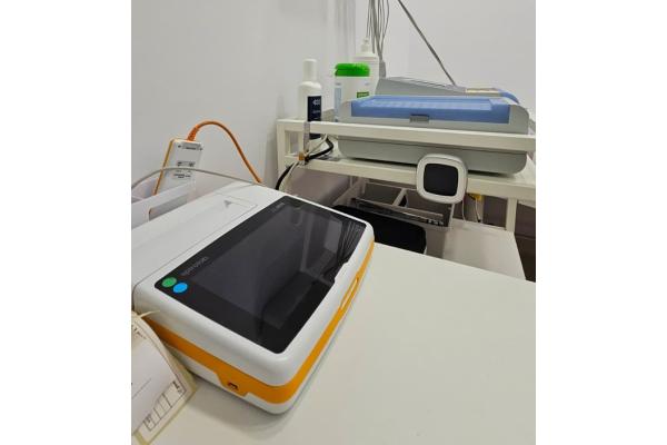 Armina ClinicMed - analize-medicale-point-of-care.jpg