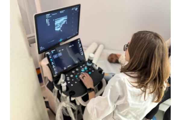 Armina ClinicMed - ecografie-abdominala-neonatala.jpg