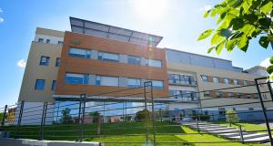 MedLife continua discutiile si semneaza preluarea integrala a Spitalului OncoCard Brasov