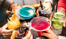 Ce cantitate de alcool este „sigura si buna” pentru sanatate? Cat alcool este „prea mult”?