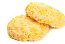 Biscuiti cu stafide si fulgi de porumb