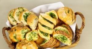 Chifle cu ierburi aromatice 