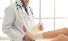 Gheata, polei, zapada - cauze frecvente in fracturile osoase din timpul iernii