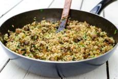 Orez cu carne tocata de curcan si legume