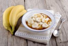 Orez cu lapte, banane si nectar de agave