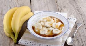 Orez cu lapte, banane si nectar de agave