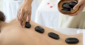 Care sunt beneficiile pentru sanatate ale unui masaj cu pietre calde?