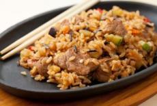 Pilaf dietetic cu carne de vitel