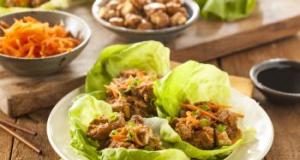 Rulouri de salata verde cu umplutura de pui