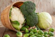 Salata de broccoli